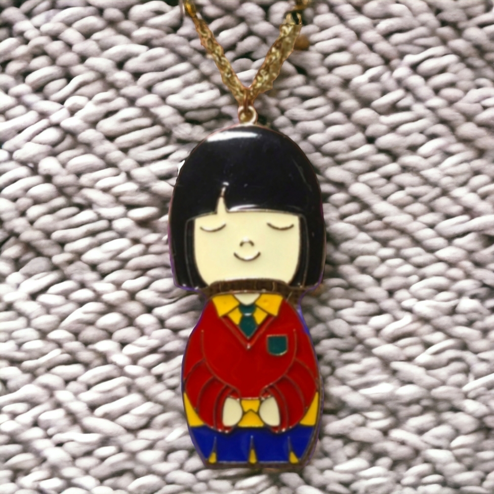 Beautiful Asian Girl Enamel NecklaceBeautiful Asian Girl Enamel Necklace